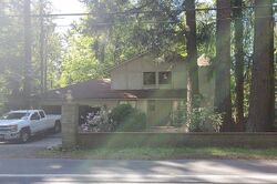 Pre-foreclosure in  SE NEWPORT WAY Bellevue, WA 98006