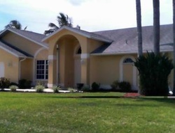 Pre-foreclosure in  SE 6TH LN Cape Coral, FL 33990