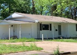 Pre-foreclosure in  W 17TH AVE Pine Bluff, AR 71601