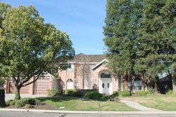 Pre-foreclosure in  N MADISON RIDGE RD Fresno, CA 93720
