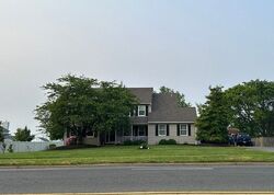 Pre-foreclosure in  KLOCKNER RD Trenton, NJ 08690