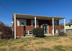 Pre-foreclosure in  DEERING RD Louisville, KY 40272