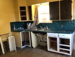 Pre-foreclosure Listing in N 16TH ST SAINT HELENS, OR 97051