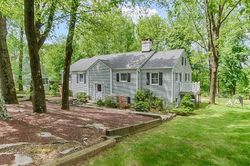Pre-foreclosure Listing in ROLLING HILL DR MORRISTOWN, NJ 07960