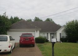 Pre-foreclosure in  SEDGEFIELD DR Jackson, TN 38305