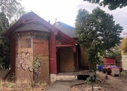 Pre-foreclosure in  S GIBBS ST Portland, OR 97239