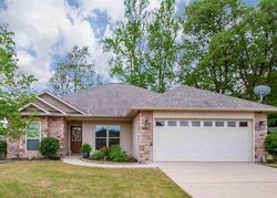 Pre-foreclosure in  QUEEN ELIZABETH DR Benton, AR 72015