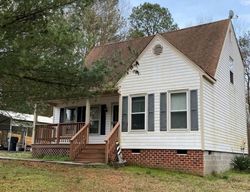 Pre-foreclosure Listing in SHIRE PKWY MECHANICSVILLE, VA 23111