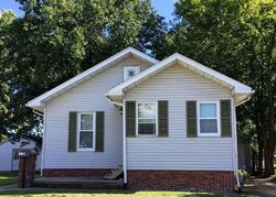 Pre-foreclosure in  W MURRAY ST Macomb, IL 61455