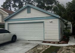 Pre-foreclosure in  DEWBERRY WAY West Palm Beach, FL 33415