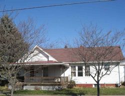 Pre-foreclosure in  W TWYMAN ST Bushnell, IL 61422