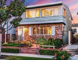 Pre-foreclosure Listing in FERNLEAF AVE CORONA DEL MAR, CA 92625