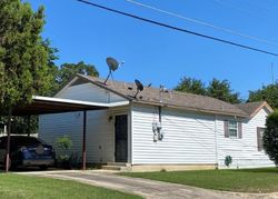 Pre-foreclosure in  HOUSTON ST Arlington, TX 76011