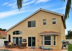 Pre-foreclosure in  PRAIRIE DUNES VILLAGE CIR Lake Worth, FL 33463