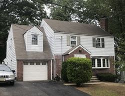 Pre-foreclosure Listing in HOWARD ST VERONA, NJ 07044