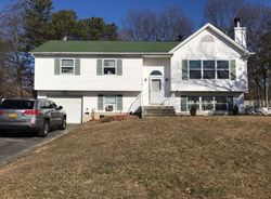  Gordal Ln, Coram NY