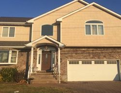 Pre-foreclosure Listing in WHEELER AVE VALLEY STREAM, NY 11580