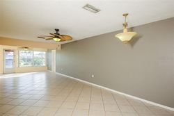 Pre-foreclosure in  SUFFOLK LN Sarasota, FL 34239