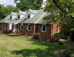 Pre-foreclosure Listing in BURNHAM RD RICHMOND, VA 23234