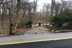 Pre-foreclosure in  GYPSY LN Philadelphia, PA 19129