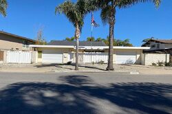  Edgewater Ln, Huntington Beach CA