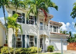 Pre-foreclosure in  NE 21ST ST Fort Lauderdale, FL 33305