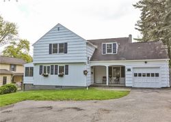 Pre-foreclosure Listing in W JEFFERSON RD PITTSFORD, NY 14534