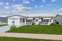 Pre-foreclosure in  SW 13TH AVE Boynton Beach, FL 33426