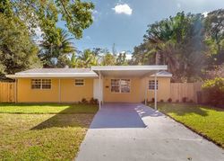 Pre-foreclosure in  SW 21ST ST Fort Lauderdale, FL 33315