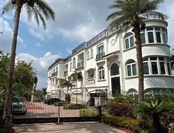 Pre-foreclosure in  HILLSBORO MILE  Pompano Beach, FL 33062
