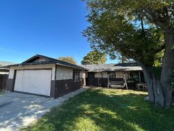 Pre-foreclosure Listing in N 3RD ST LOS BANOS, CA 93635