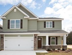 Pre-foreclosure in  EISENHOWER DR Crestview, FL 32539