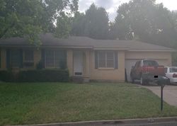 Pre-foreclosure Listing in HILLTOP DR WACO, TX 76710