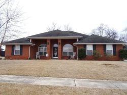 Pre-foreclosure in  COLDSPRINGS DR Harvest, AL 35749