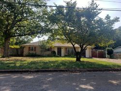 Pre-foreclosure in  MCCALLEY PL SW Huntsville, AL 35805
