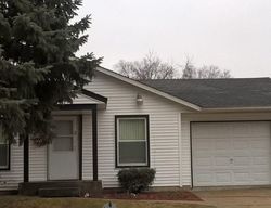 Pre-foreclosure in  GLADSTONE AVE Rockford, IL 61101