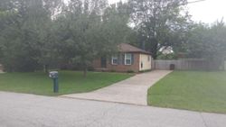  Blackhorse Dr, Louisville KY