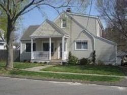 Pre-foreclosure Listing in COOLIDGE ST STRATFORD, CT 06614