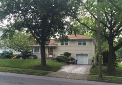 Pre-foreclosure in  BROADWAY Clark, NJ 07066