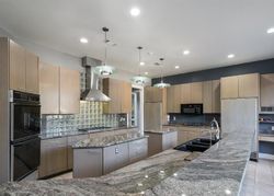  Meadowbrook Dr, Fort Worth TX