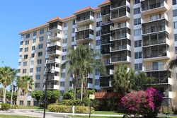 Pre-foreclosure in  INVERRARY DR  Fort Lauderdale, FL 33319