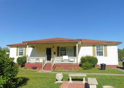 Pre-foreclosure Listing in S EDMONDSON ST ALBERTVILLE, AL 35950