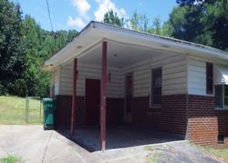 Pre-foreclosure in  ROYSTON RD Carnesville, GA 30521