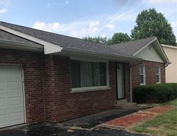 Pre-foreclosure in  HOLLANDIA DR Fairview Heights, IL 62208
