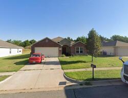 Pre-foreclosure in  GRANITE LN Noble, OK 73068