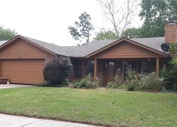 Pre-foreclosure in  PEREGRINE DR Norman, OK 73072