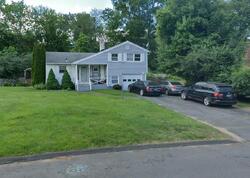 Pre-foreclosure in  GRANDE AVE Windsor, CT 06095