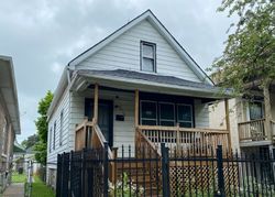 Pre-foreclosure in  S SAGINAW AVE Chicago, IL 60617