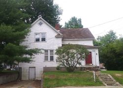 Pre-foreclosure in  W PERRY ST Pittsfield, IL 62363
