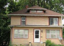 Pre-foreclosure in  W LINCOLN ST Mount Morris, IL 61054